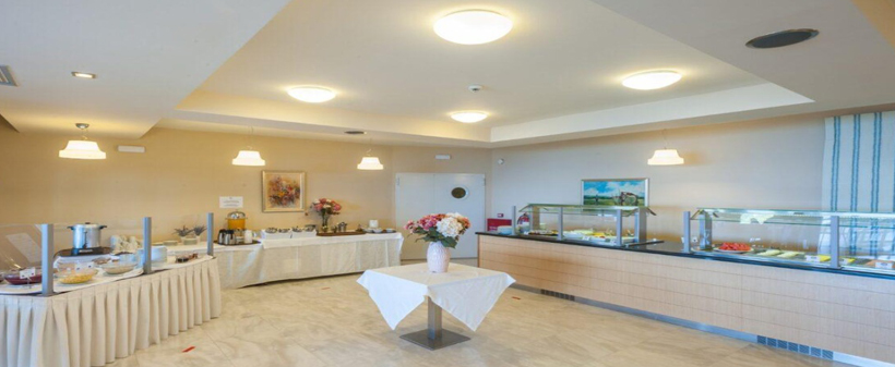 Hotel Porto Plaza 4* na otoku Limnos v Grčiji - Kuponko.si