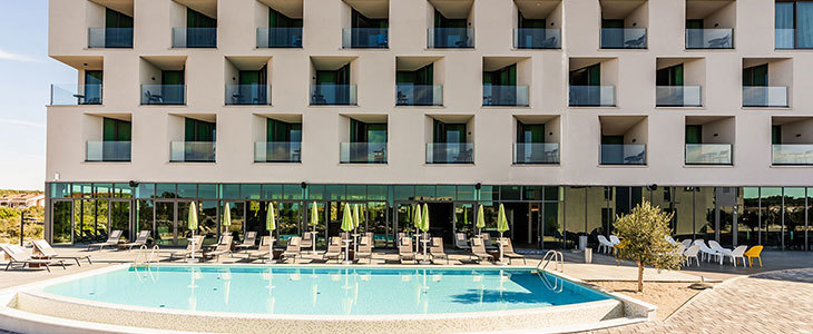 Hotel Olea 4*, Pag: 2x nočitev s polpenzionom - Kuponko.si