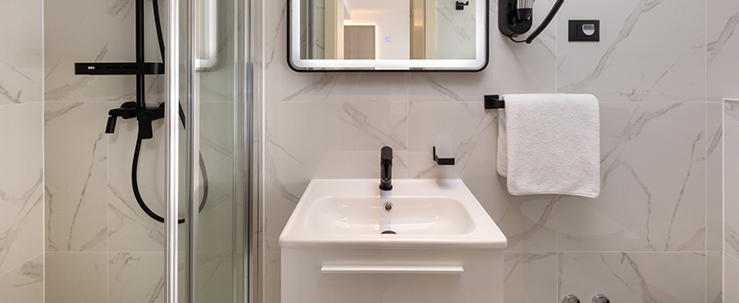 SeeSea hotel, Vodice: oddih s kopanjem - Kuponko.si