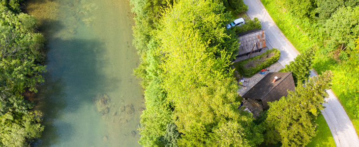 Pr' Vili Fani ob reki Kolpi s savnanjem - Kuponko.si