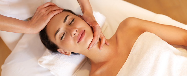 Salon SkinLux, čistilna anti-age nega obraza - Kuponko.si