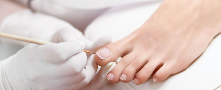 Lepotni studio Shine: SPA pedikura, lakiranje - Kuponko.si