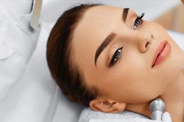 Salon Elitte: nega obraza, diamantni piling