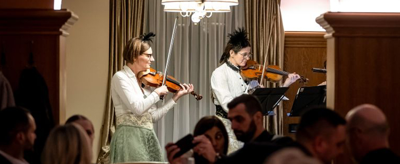 Hotel Dvorac Jurjevec, Valentinova večerja - Kuponko.si