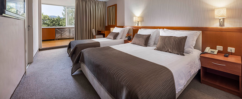 Hotel Jezero 3*, Plitvička jezera: čaroben oddih - Kuponko.si