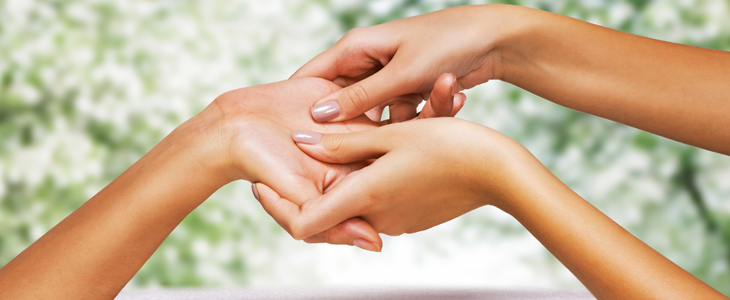 Salon Frizerstvo Weis: masaža hrbta, 30 min - Kuponko.si