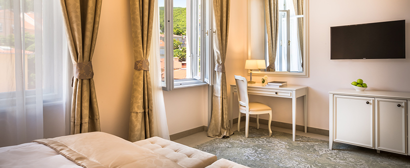 Hotel Bellevue 4* Opatija: zimski oddih, polpenzion - Kuponko.si