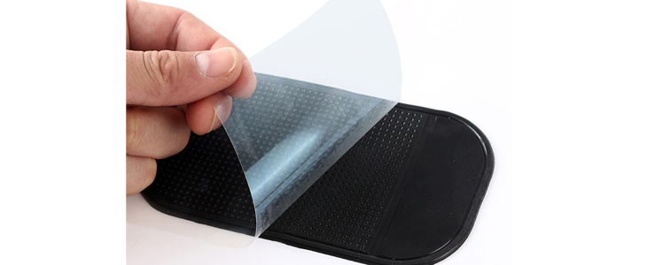 Nedrseča lepljiva nano podloga  - Kuponko.si