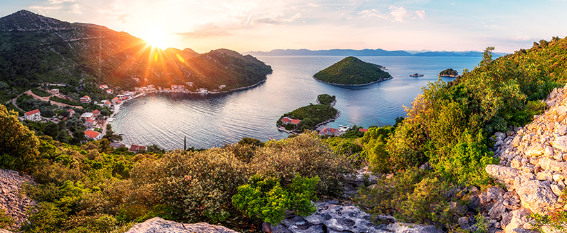 Križarjenje po Dalmaciji z luksuzno kržarko - Kuponko.si