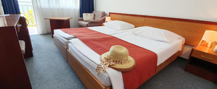 Turistično naselje Sagitta***, Omiš, Hrvaška - Kuponko.si