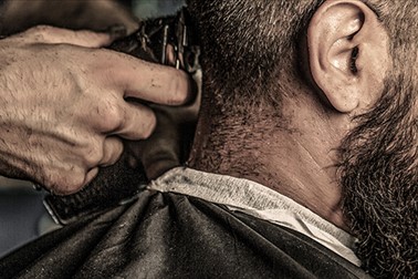 Frizerski salon Huda čupca: moško striženje las