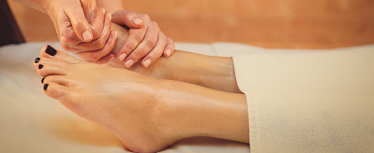 Monique Beauty Point, pedikura z lakirnjame nohtov - Kuponko.si