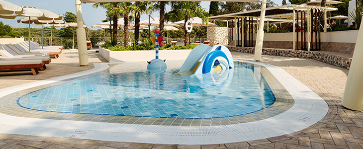 Valamar Carolina Hotel & Villas 4*:  poletni oddih - Kuponko.si