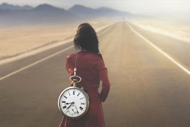 Nehipnotična regresija, vedeževalka Moytsa