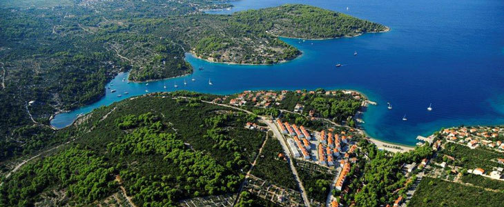 Apartmaji Šolta, otok Šolta: oddih v apartmajih - Kuponko.si
