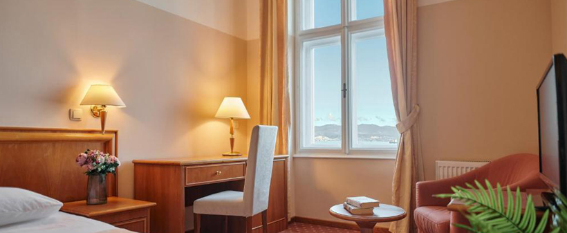 Hotel Lovran 3*, Lovran: wellness oddih - Kuponko.si