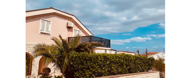 Apartmaji Villa Barbara na krasnem otoku Vir - Kuponko.si