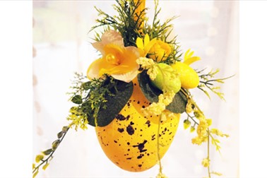 Dekorirano velikonočno jajce v barvi po izbiri