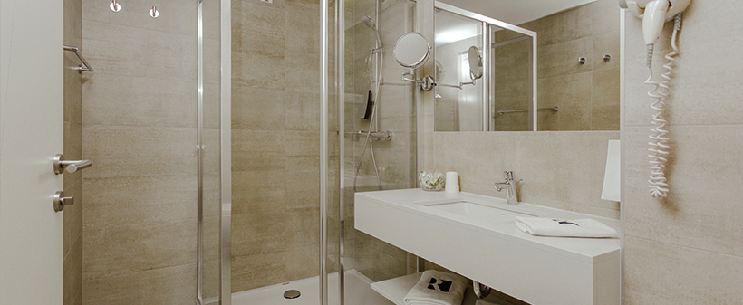 Romana Beach Resort 4*, Makarska: luksuzni apartmaji - Kuponko.si