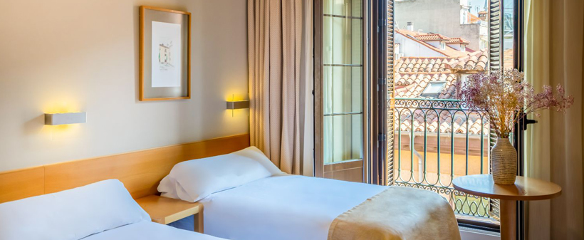 Hotel Victoria 4*, Madrid: Oddih v španskem ritmu - Kuponko.si