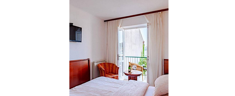 Hotel Dalmacija, Korčula, odličen oddih tik ob morju! - Kuponko.si