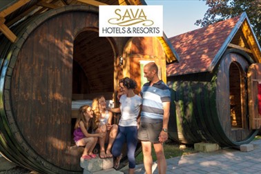 Glamping Vinska vas Terme Ptuj: glamping v vinskem sodu