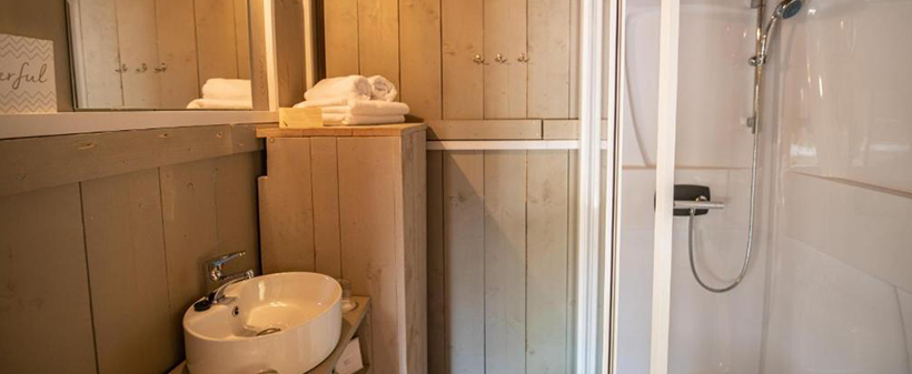 Arena One 99 Glamping: glamping šotor - Kuponko.si