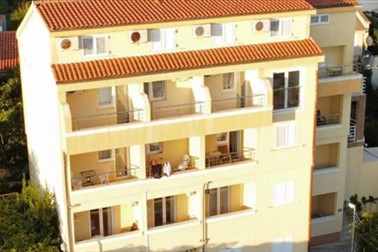 Vila Lena*** Petrovac, Črna Gora