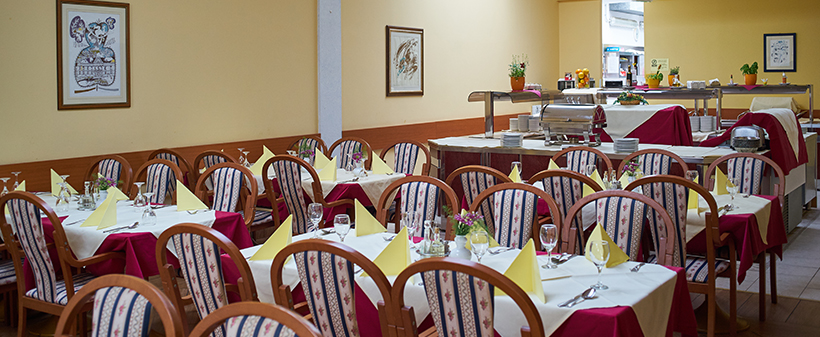 Hotel Vila Ružica 3*, Crikvenica: oddih s polpenzionom - Kuponko.si