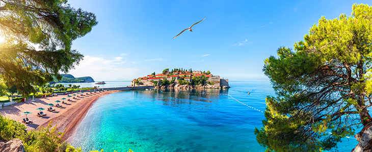 Apartmaji Teodora*** Petrovac, Črna Gora - Kuponko.si