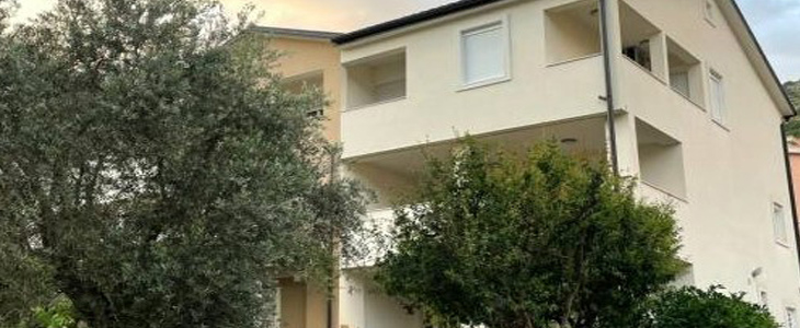 Apartmaji Teodora*** Petrovac, Črna Gora - Kuponko.si