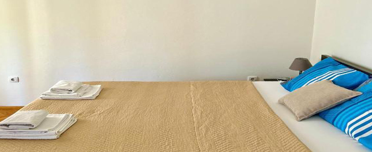 Apartmaji Teodora*** Petrovac, Črna Gora - Kuponko.si