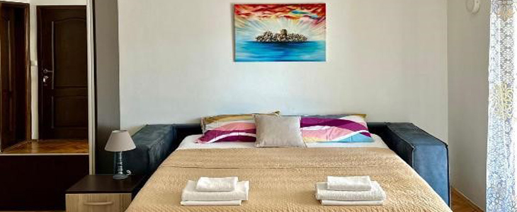 Apartmaji Teodora*** Petrovac, Črna Gora - Kuponko.si