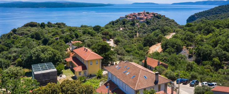 Pansion Tramontana: kosilo, vstopnica za Center Beli - Kuponko.si