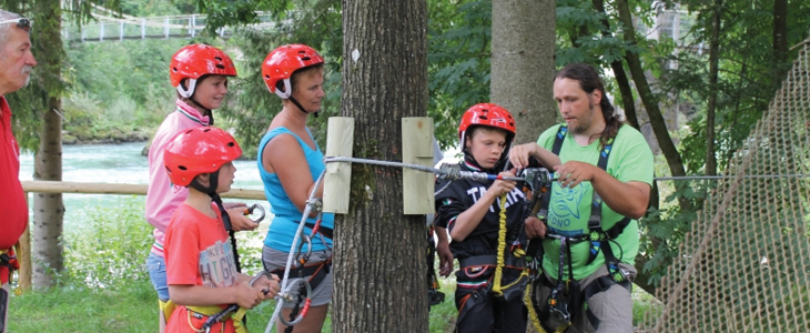 TinaRaft d.o.o., Zipline spust po 250 m dolgi jeklenici - Kuponko.si