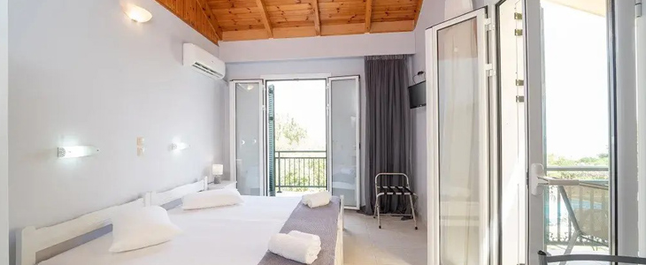 Hotel Xi Village***, na otoku Kefalonija v Grčiji - Kuponko.si