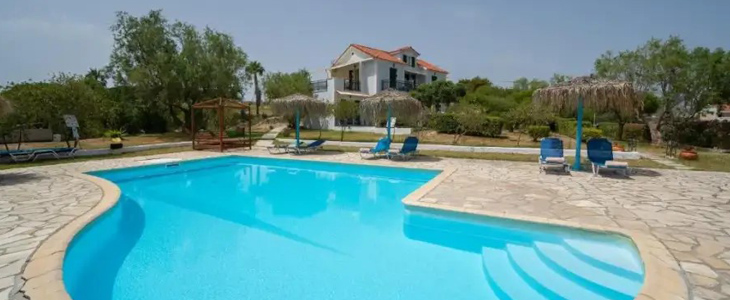 Hotel Xi Village***, na otoku Kefalonija v Grčiji - Kuponko.si