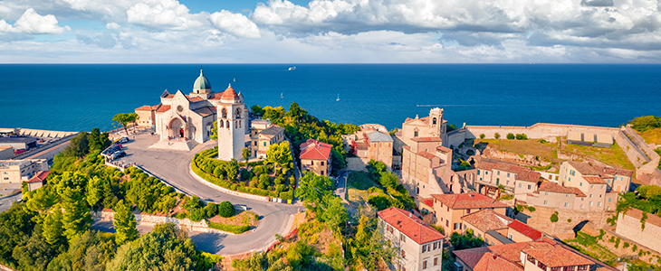 Križarjenje MSC MSC Lirica Italija-Črna gora-Grčija - Kuponko.si