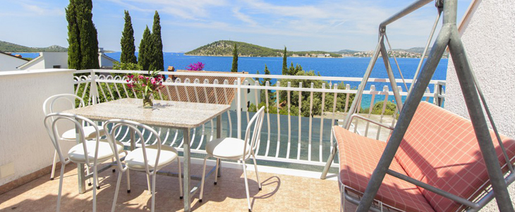 Apartmaji Skelin, Rogoznica: 1x nočitev - Kuponko.si