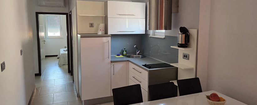 Kristal Paris Resort, počitnice v Novalji na Pagu - Kuponko.si