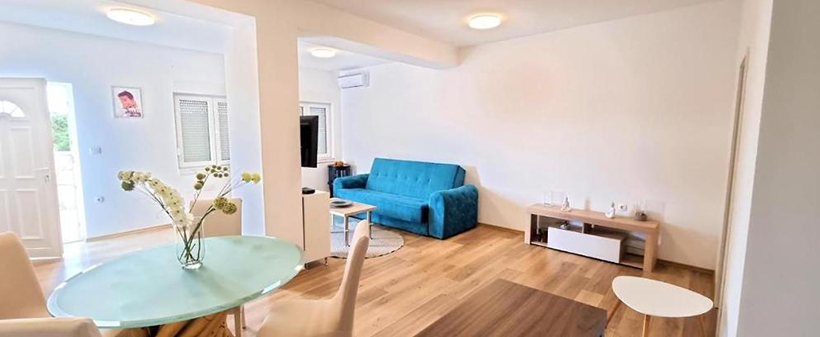 Tiffany & Prince apartmani, počitnice v Novalji na Pagu - Kuponko.si