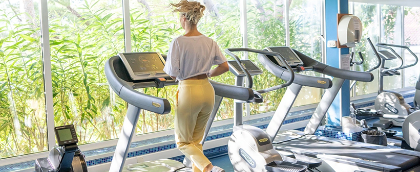 Hotel Horizont 4*, Baška Voda: oddih s polpenzionom - Kuponko.si