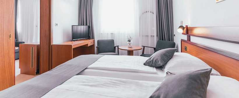 Hotel Horizont 4*, Baška Voda: oddih s polpenzionom - Kuponko.si