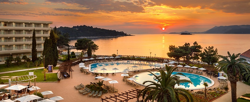 Remisens Hotel Lucija 4*: oddih s polpenzionom - Kuponko.si