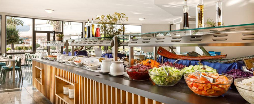 Remisens Hotel Lucija 4*: oddih s polpenzionom - Kuponko.si