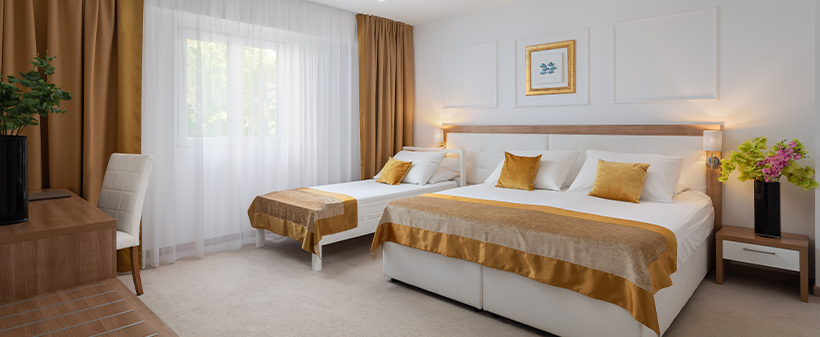 Hotel Corner 4*, Split, morski oddih  - Kuponko.si