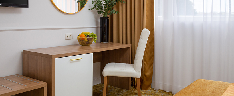 Hotel Corner 4*, Split, morski oddih  - Kuponko.si