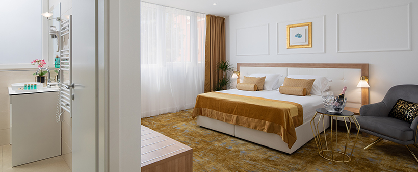 Hotel Corner 4*, Split, morski oddih  - Kuponko.si