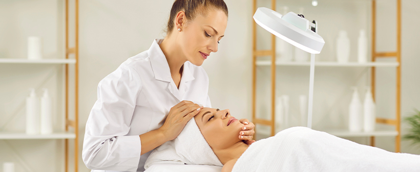 Mesto Lepote: osvežilna nega obraza za 2 - Kuponko.si