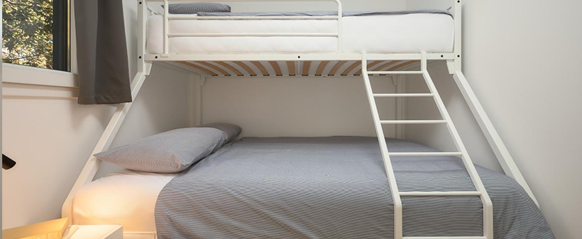 Pine beach resort, Pakoštane: mobilne hiške - Kuponko.si